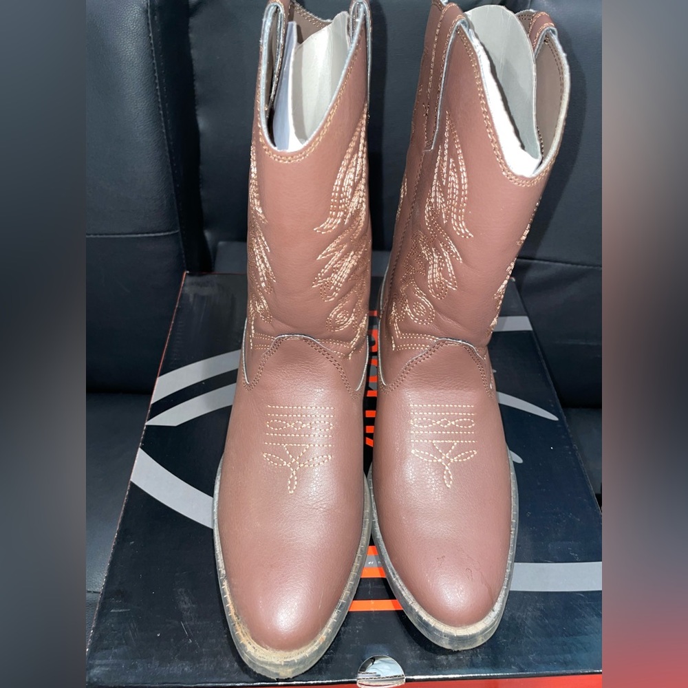 Kids boots